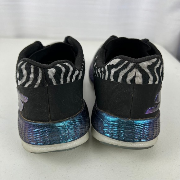 Skechers Go Run Razor 3 Cloak Running Shoes Womens 6 Black Zebra Lace Up Low Top - Picture 8 of 16